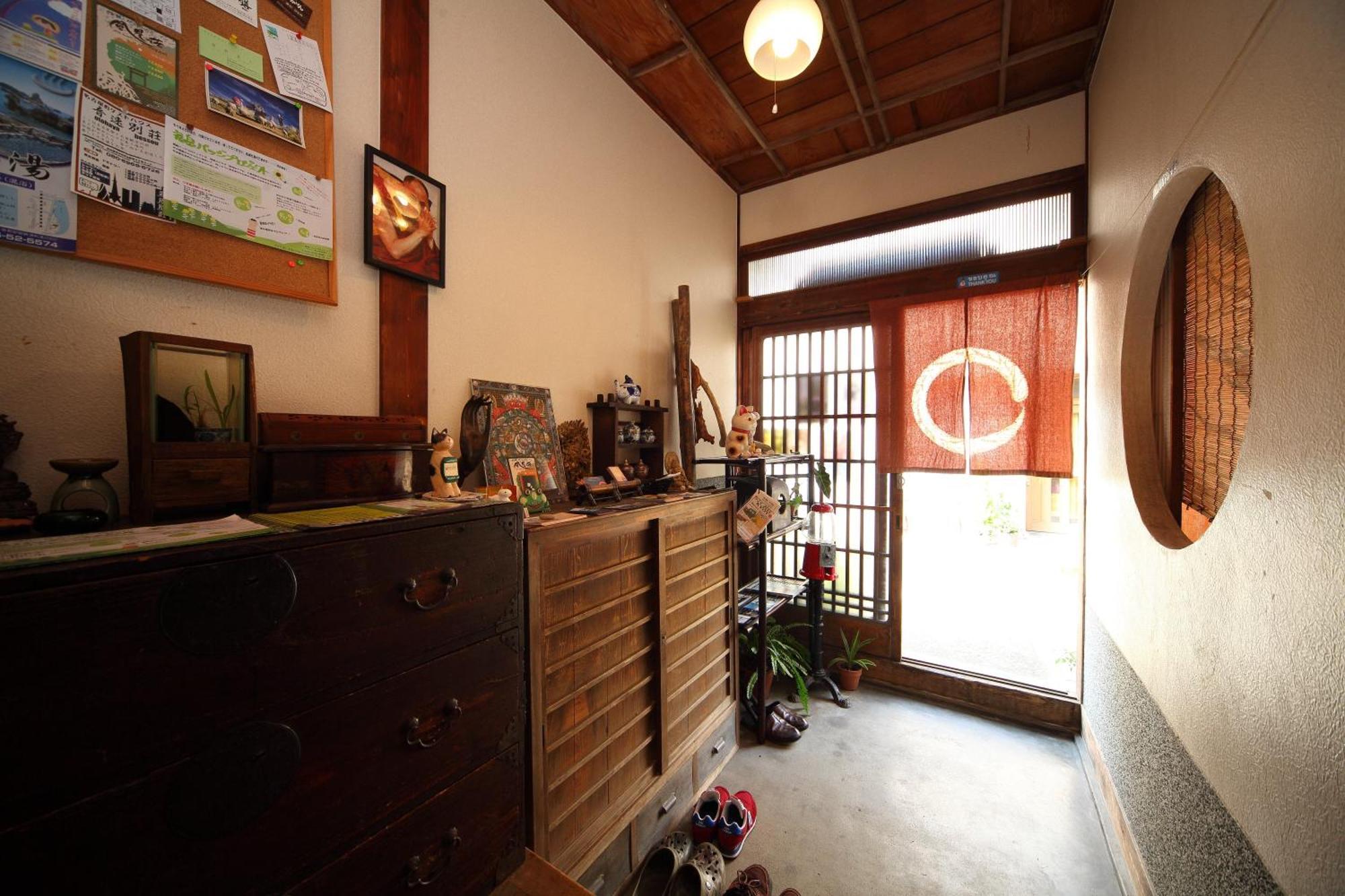 Buddha Guest House Tanabe Buitenkant foto
